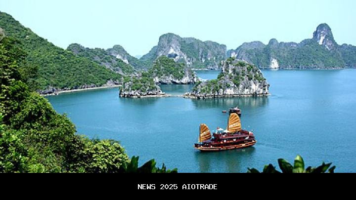 Waspadai Topan Kajiki, Pantai Vietnam Tutup