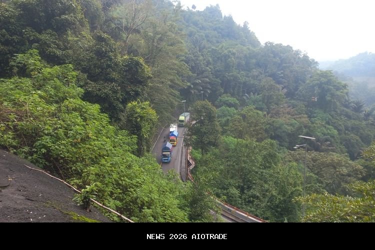 Libur Nataru: Waspadai Jalur Rawan Bencana, Hindari Jalan Alternatif