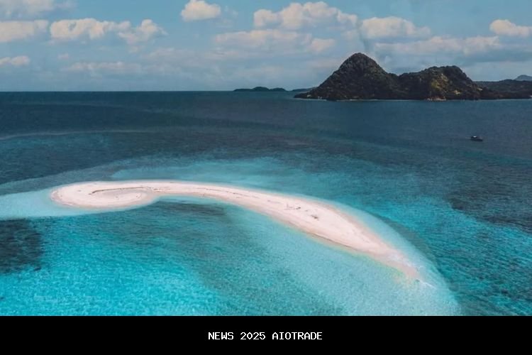 10 Destinasi Wisata Gresik untuk Liburan Keluarga, Pantai dan Air Terjun Menakjubkan