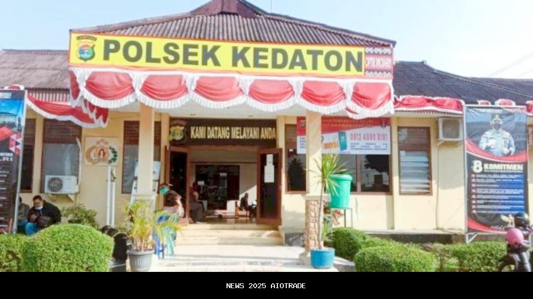 Polsek Buayan Bantu Korban Kebakaran Purbowangi dengan Sembako