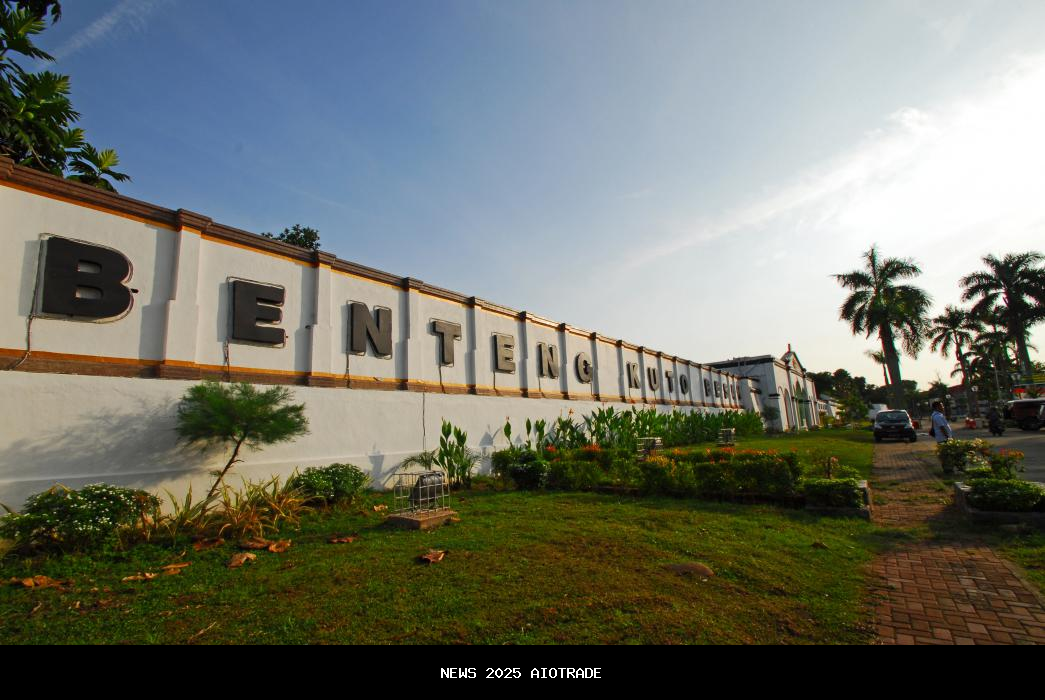 Benteng Kuto Besak, Wisata Bersejarah di Sungai Musi