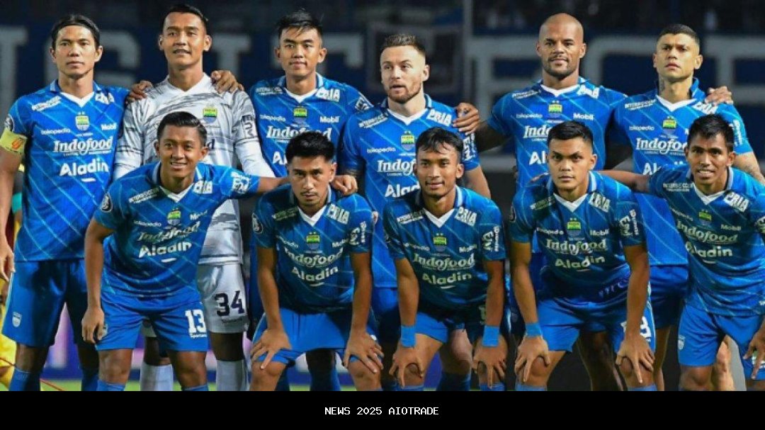 Kabar Buruk Jelang Lawan Persija, Satu Pemain Baru Persib Bandung Mungkin Gagal Tampil