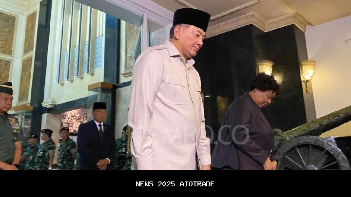 Menteri Pertahanan Tak Pastikan Pembelian Jet Chengdu J-10