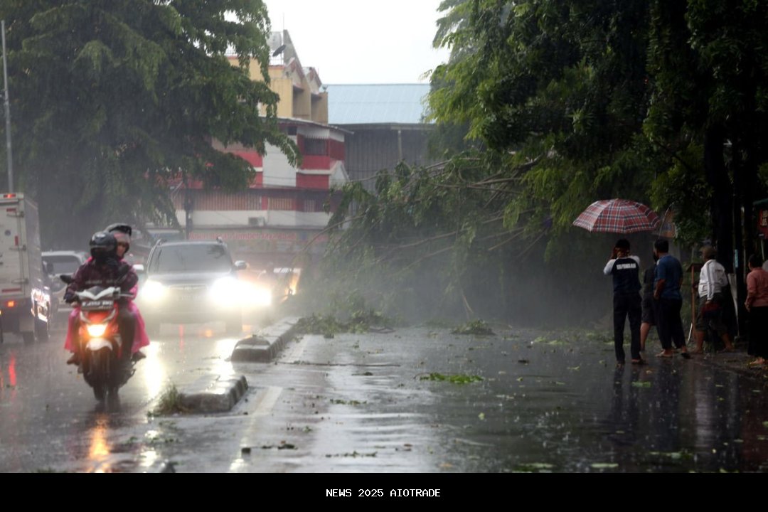 Cuaca Jawa Tengah, Senin (27/10): Wilayah Ini Dilanda Hujan Lebat