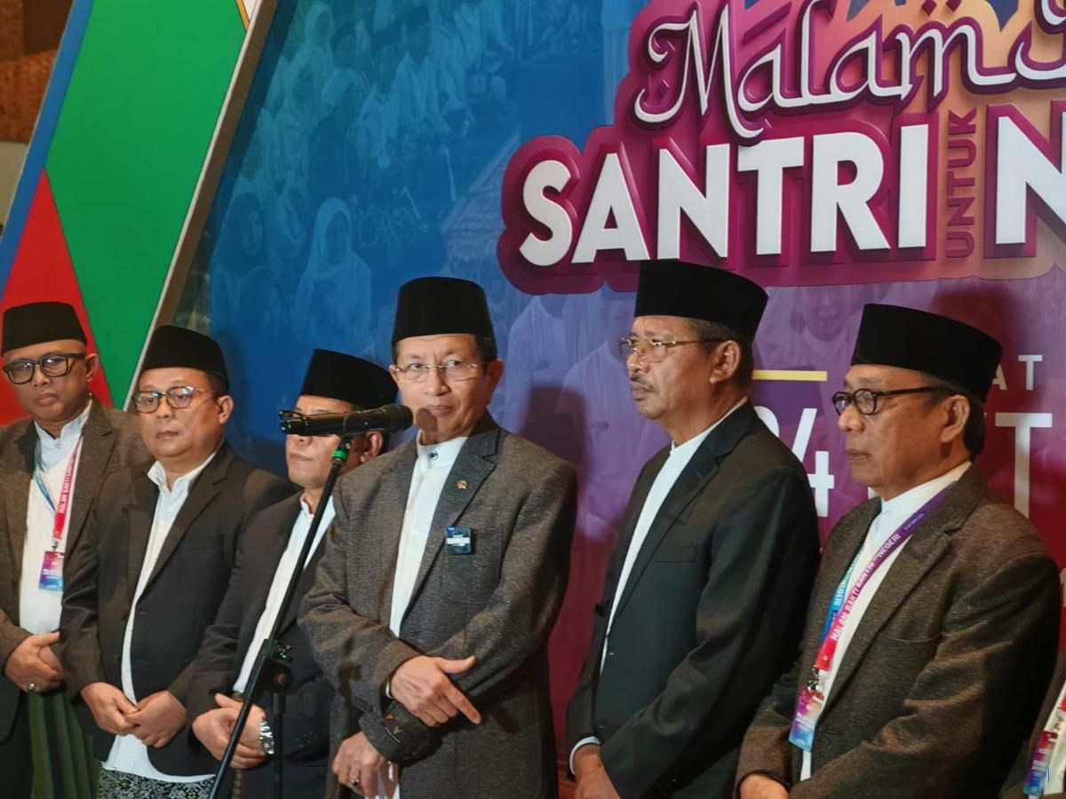 Menteri Agama dan 4 Ribu Santri Doakan Korban Longsor Ponpes Al Khoziny