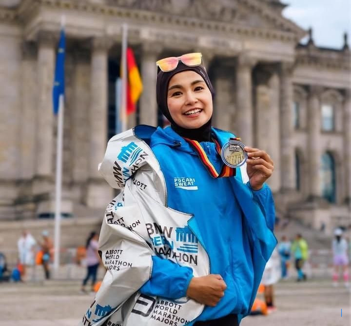 5 Potret Bintang Indonesia Ikut Berlin Marathon 2025