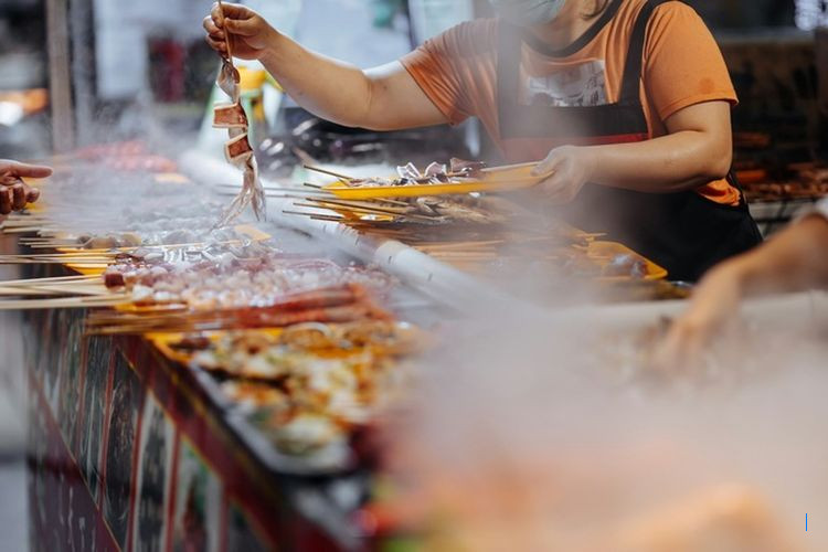 5 Tempat Makan Legendaris di Kediri yang Harus Dikunjungi, Ideal untuk Kuliner Malam!