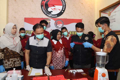 Polresta Pontianak Hancurkan 150 Gram Sabu dan 16 Pil Ekstasi