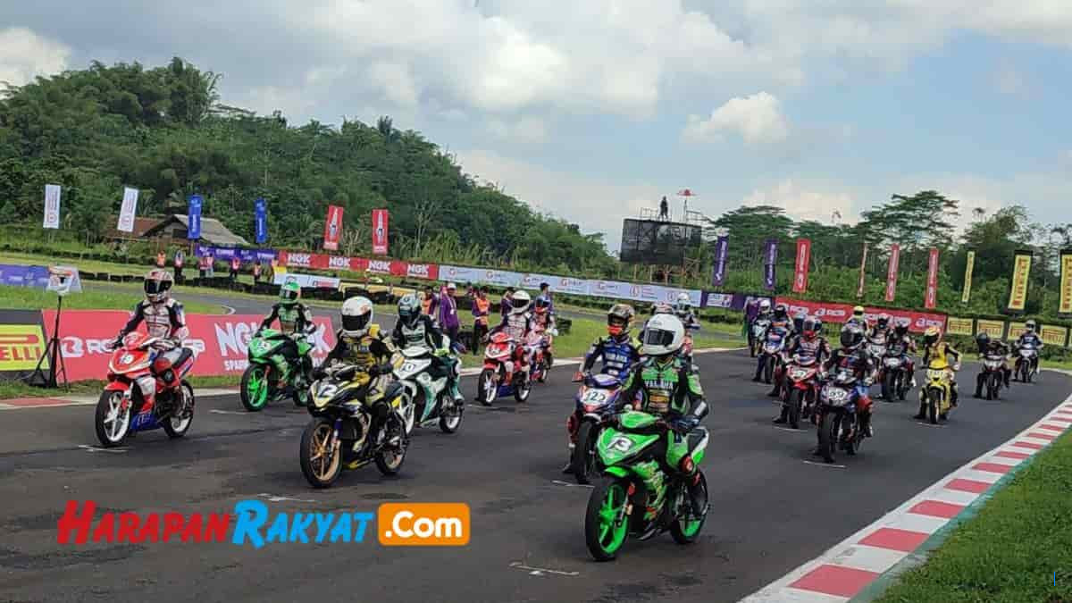 Kejurnas Motoprix Paser 2025 Berlangsung Sukses, Ribuan Penonton Padati Sirkuit Baru