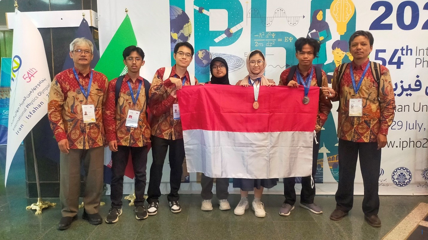 Kisah Rizky Aflaha, Doktor Fisika UGM di Usia 25