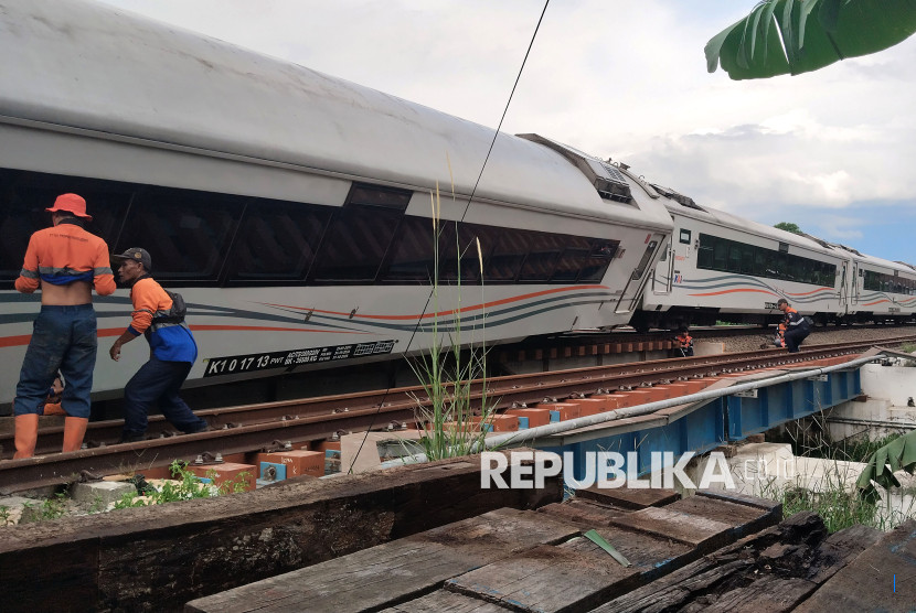 Kereta Anjlok Berulang, Komisi V Minta Audit Keselamatan Mandiri
