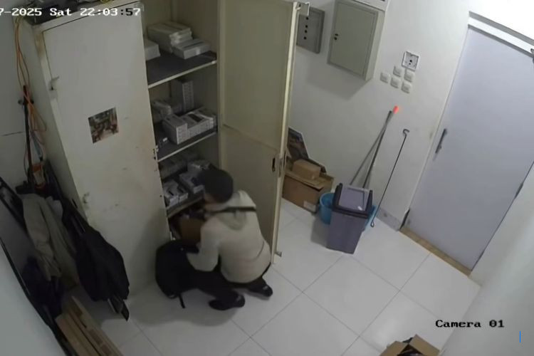 Pemilik Toko Bobol Toko di Mal Cikarang, Curangi 48 Ponsel Senilai Rp 600 Juta