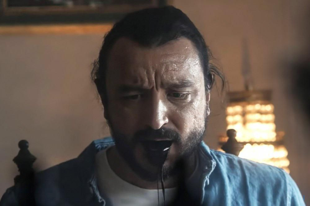 5 Film Komedi Hitam Tersembunyi di KlikFilm, Premis Menarik!