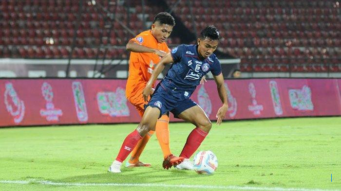 Hasil Babak Pertama Arema FC Vs Borneo FC: Singo Edan Kehilangan Fokus, Pemain Sering Lakukan Kesalahan
