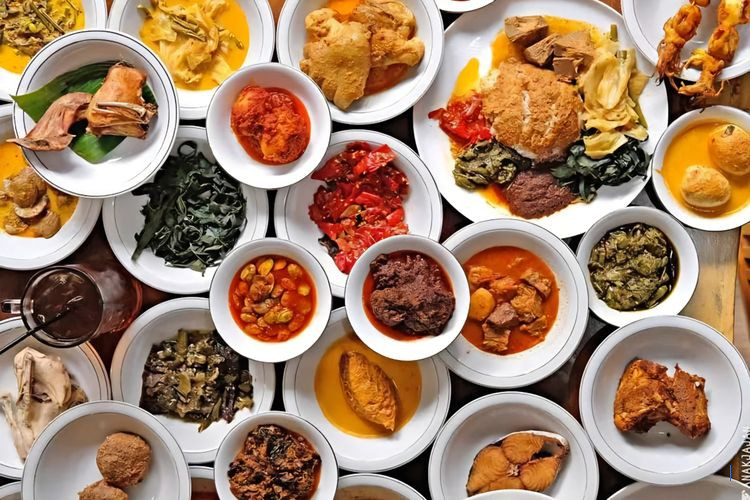 5 Tempat Nasi Padang Lezat di Surabaya dengan Rasa Autentik, Bikin Nagih!