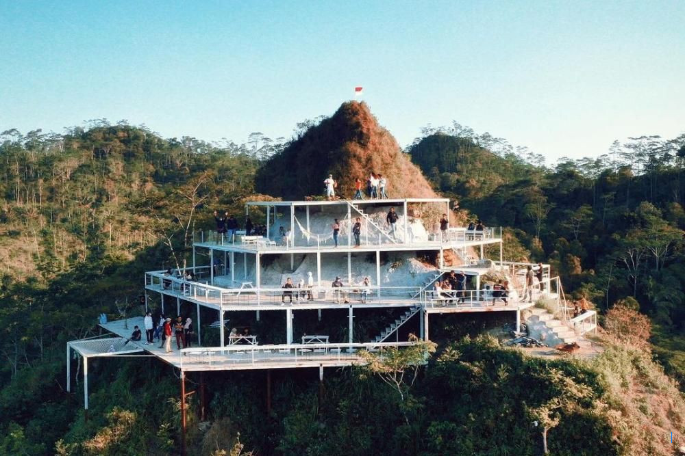Wisata Bukit Menoreh: Rasa Lezat di Puncak Gunung