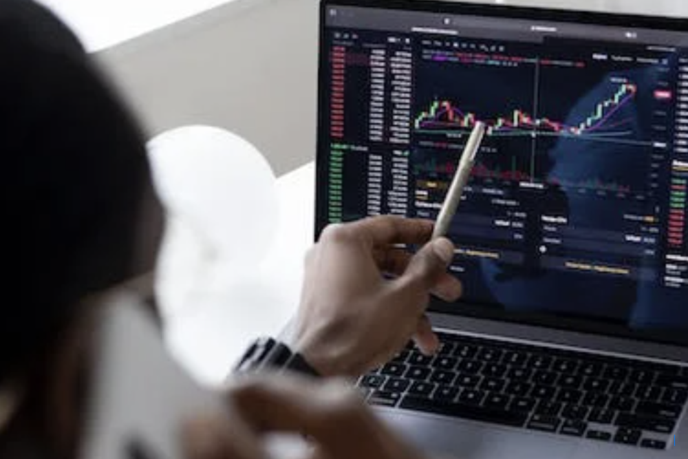 Melihat Aksi di Balik Rencana Sinergi Andalan (INET) Right Issue Rp 3 T