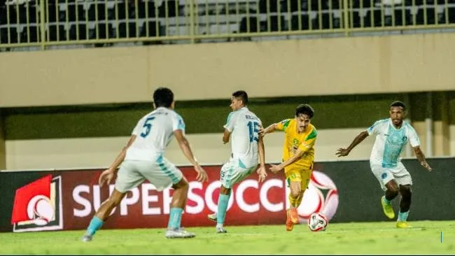 Hasil Super League: Persija Geser Ke Peringkat Dua, 3 Kartu Merah Hiasi Laga PSBS Biak vs Persebaya