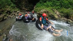 Seru! 3 Sungai Rafting di Bandung yang Aman dan Populer