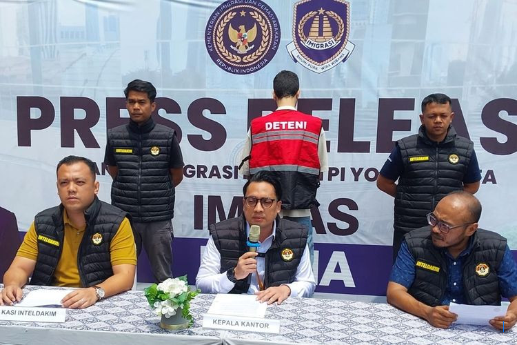 Imigrasi Yogyakarta Tindak Dua WNA Yordania Terkait Alamat dan Investasi Palsu