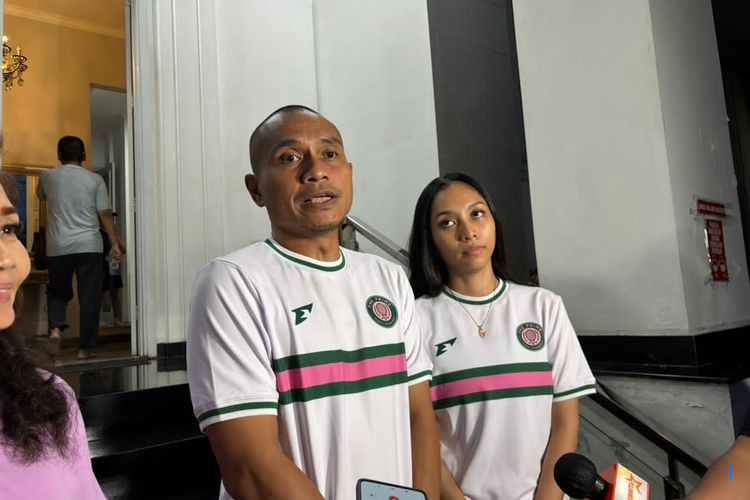 Atap Lapangan Padel Jakbar Roboh Saat 16 Pasangan Artis Berlaga