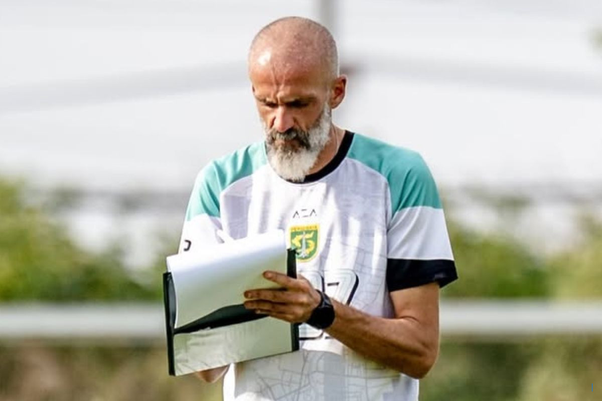 Eduardo Perez Minta Persebaya Surabaya Tumbangkan Dewa United! Terapkan Identitas dan Filosofi Green