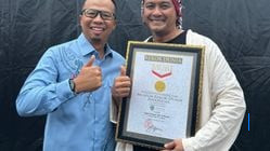 Tasikmalaya Pecahkan Rekor MURI dengan 2.417 Kupat Tanjung di Lapangan Cilembang
