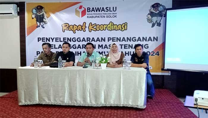 Chairul Tanjung Minta Maaf dan Evaluasi Manajemen di Lirboyo
