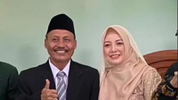 Kades Cimanggis Viral Lagi dengan Khitanan Mewah di Gang