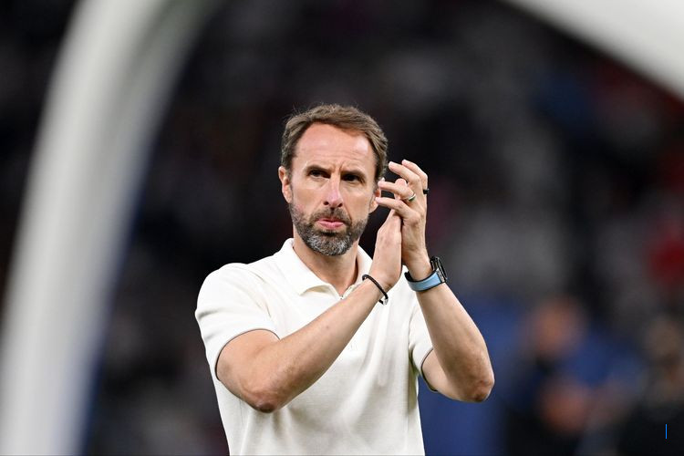 Manchester United Incar Southgate, Pengganti Amorim?