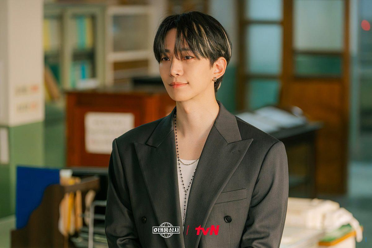 7 Tantangan Tae Poong Beradaptasi di Typhoon Family